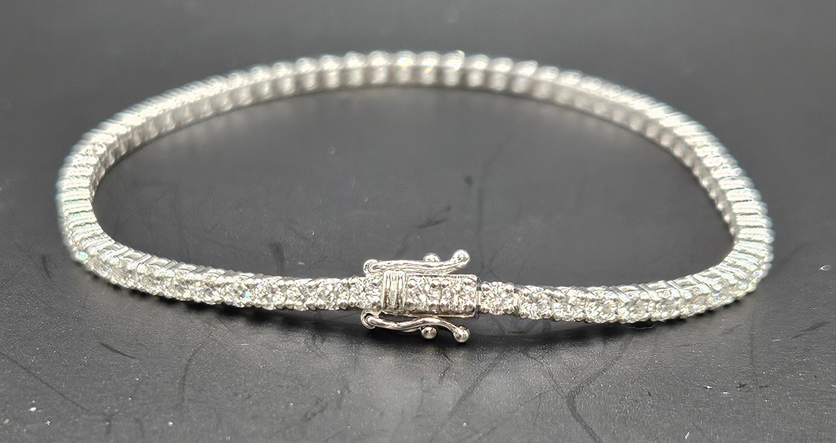 3.2-3.4 ct tw Tennis Bracelet - Lab-Grown in 14k White Gold