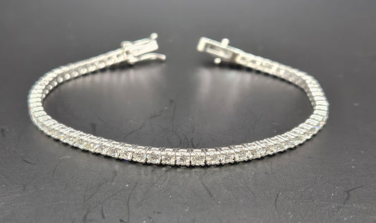 4-4.25 ct tw Tennis Bracelet - Lab-Grown in 14k White Gold