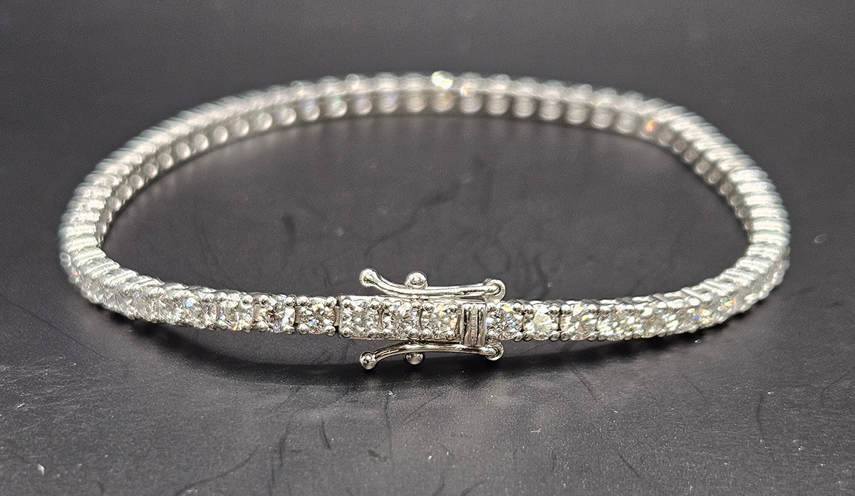 4-4.25 ct tw Tennis Bracelet - Lab-Grown in 14k White Gold