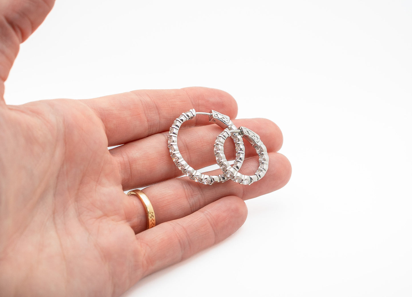 6 ct tw Inside Out Hoop Earrings - 36 Lab Grown E VS1 Diamonds